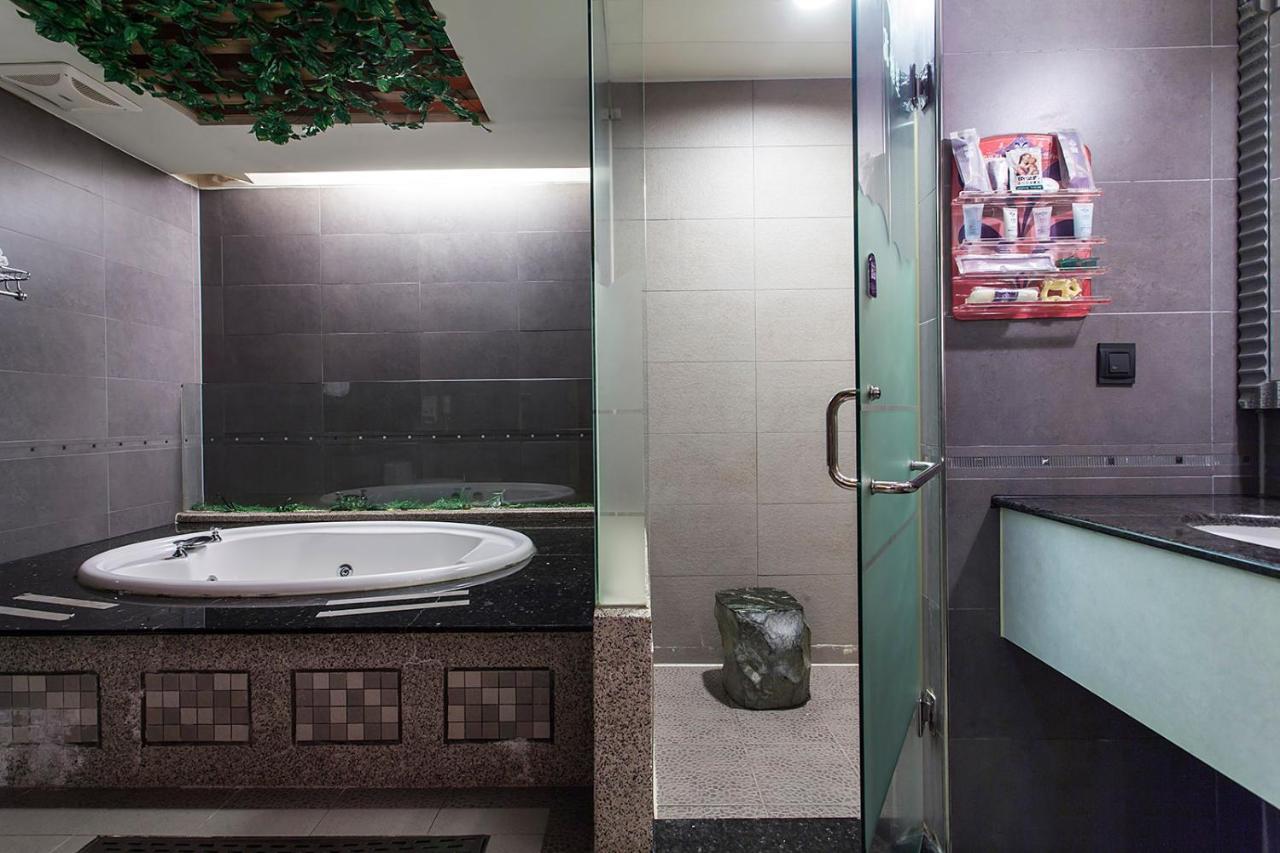 Pgs Motel Keelung Extérieur photo